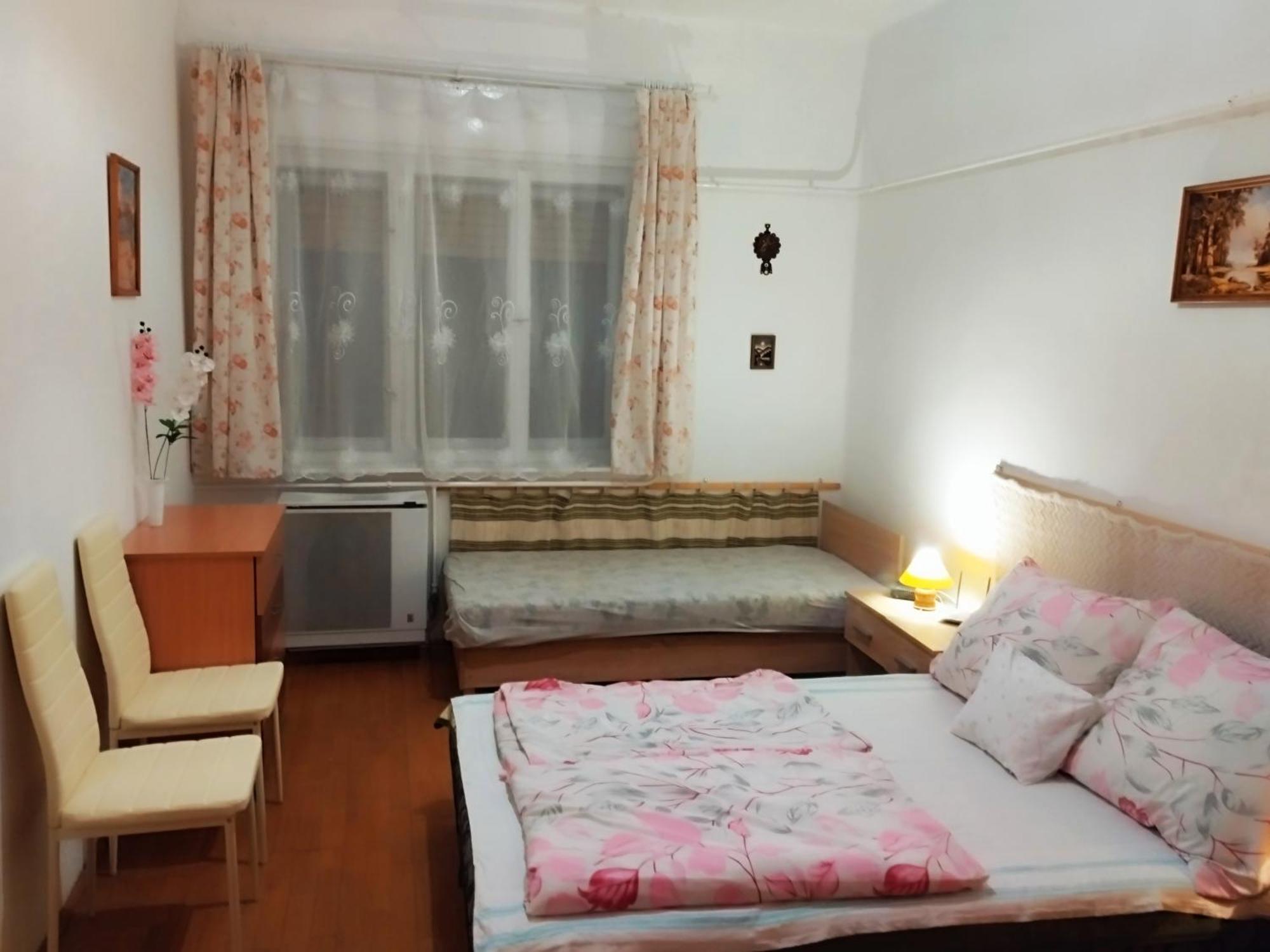 Abadi Karmazsin Haz Villa Abadszalok Ngoại thất bức ảnh